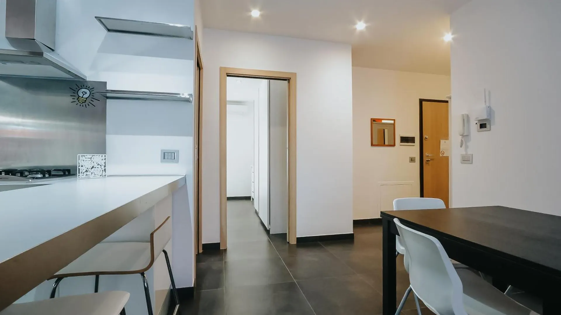 Da Flo Apartment Bari Itália