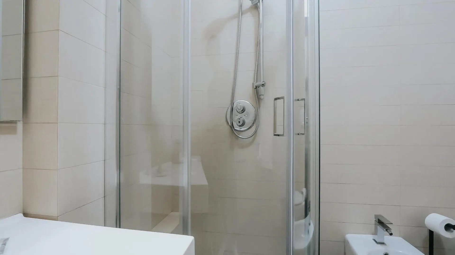 Da Flo Apartment Bari Itália
